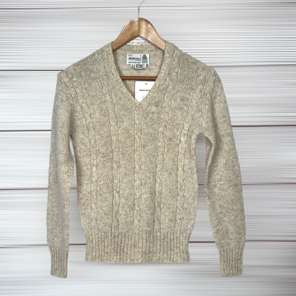 NWT Vintage MAJESTIC Knitwear 100% Shetland Wool Cable Knit Sweater V-neck